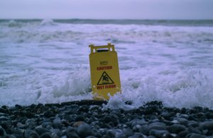 Wet floor warning sign